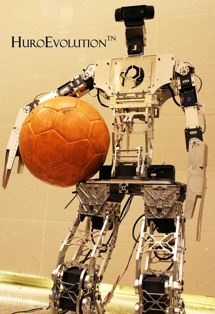 HuroEvolutionTN humanoid robot — project photograph or illustration