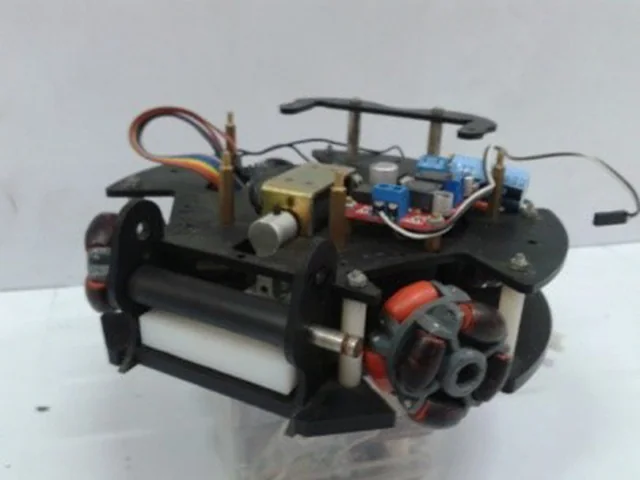 Multi-agent robot mechanical design — project photograph or illustration